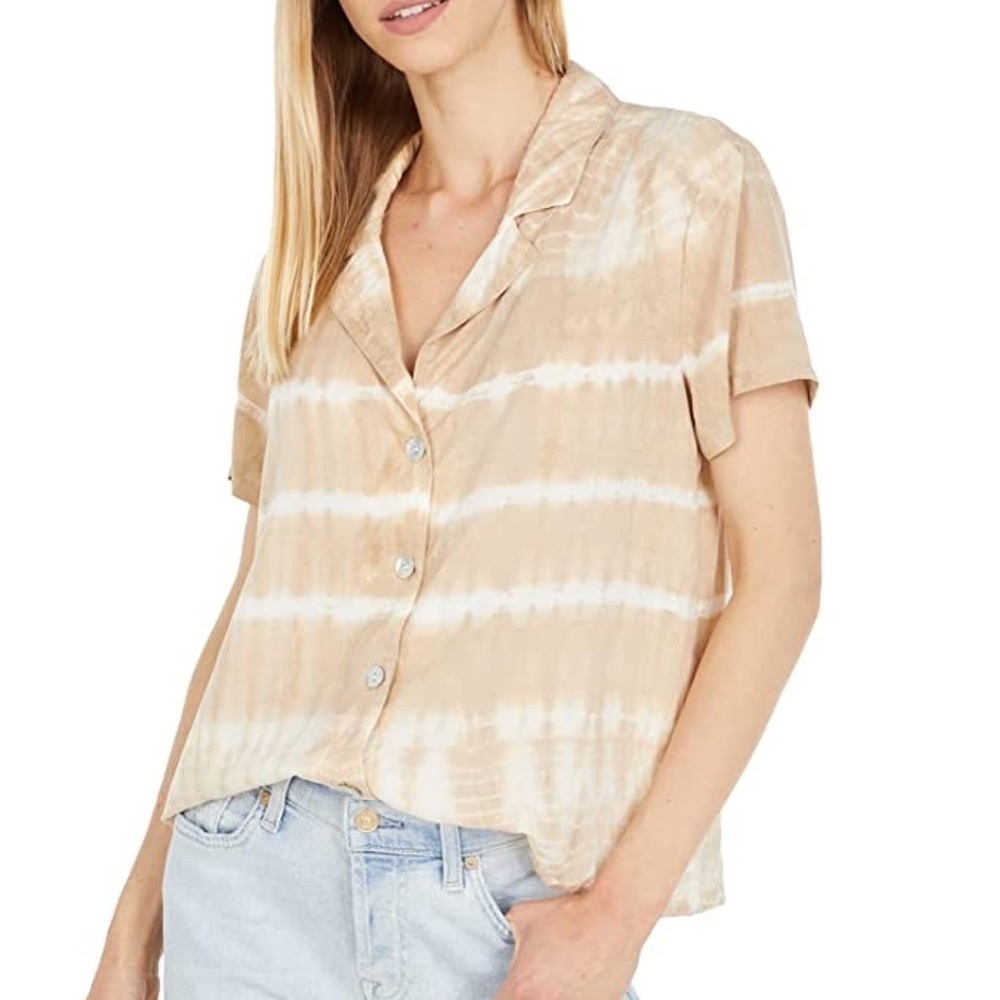Bella Dahl Tan Wash Sage Tie-dye Button Down Short Sleeve Top